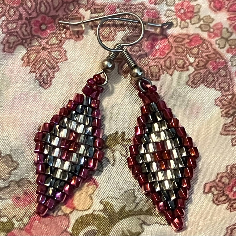 Handmade Miyuki Twisted Hex Ruby Hematite Crystal Beaded Rhombus Drop Earrings